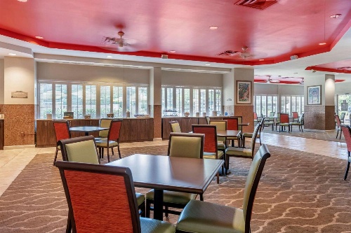 Comfort Suites Maingate East At Old Town image 2