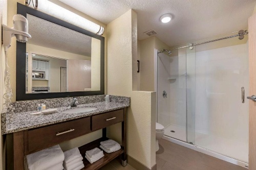 Comfort Suites Maingate East At Old Town image 21