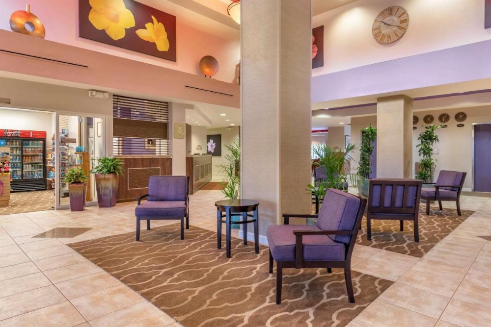Comfort Suites Maingate East At Old Town Image 26