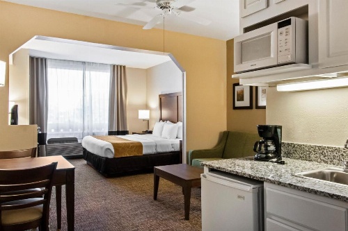 Comfort Suites Maingate East At Old Town image 35