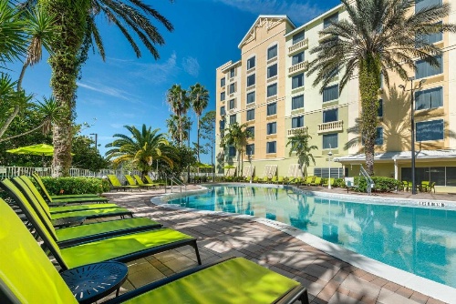 Comfort Suites Maingate East At Old Town image 38