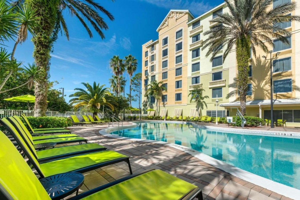 Comfort Suites Maingate East At Old Town